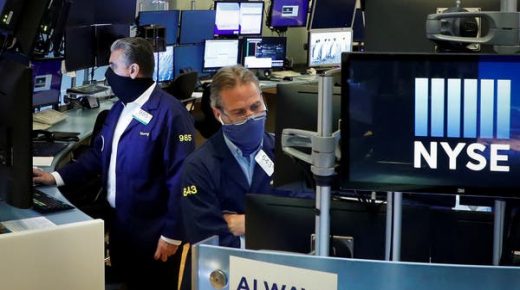 الأسهم الأميركية تعمّق خسائرها.. ناسداك يهبط 2.5% وS&P 500 ينخفض 2%