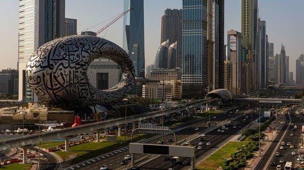 الإمارات تخصص 24  مليار درهم لاستيعاب 75 ألف مواطن في القطاع الخاص