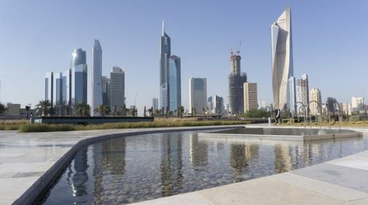 حكومة الكويت توجه بتوفير السيولة لصرف الرواتب والالتزامات الشهرية