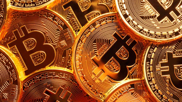 خطأ تقني يفقد بيتكوين 90% من قيمتها.. كيف هوت إلى 5402 دولار؟