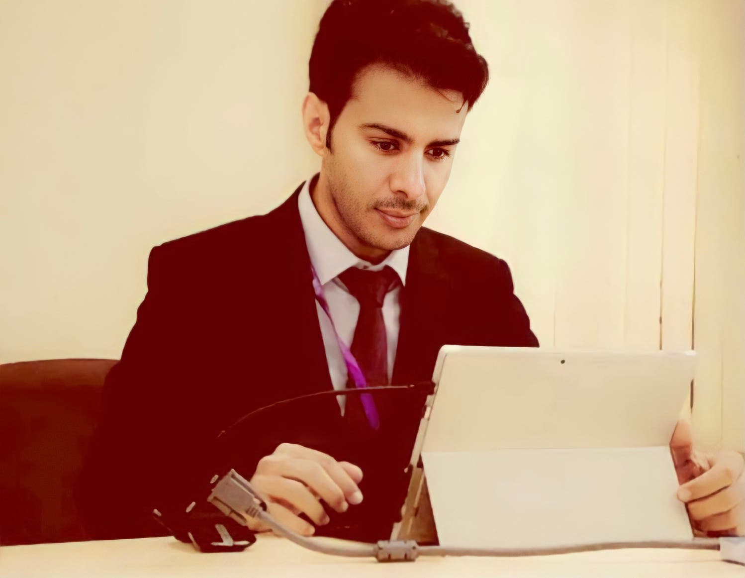 حمد بن جروان خلال رسالته للدكتوراه