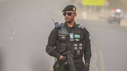 فيديو لفتاة تطلق النار في السعودية.. والشرطة تتحرك