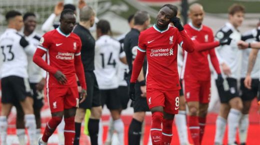 ليفربول يحاول إنقاذ نجمه العالق وسط الانقلاب العسكري