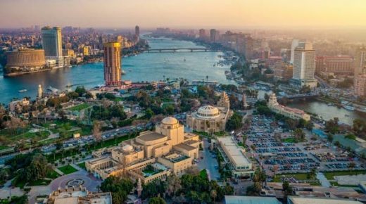 مصر تستهدف خفض العجز الكلي لـ 6.8% بهذا التوقيت