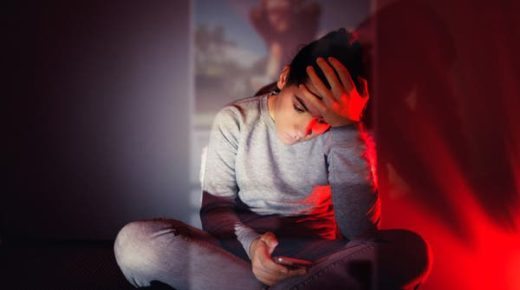 آبل تثير الجدل .. ميزة تحذر الأطفال من "الصور العارية" 