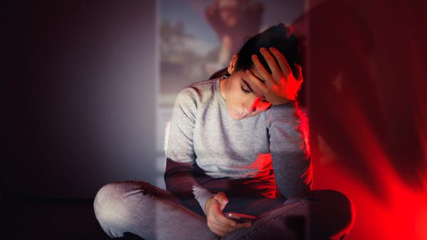 آبل تثير الجدل .. ميزة تحذر الأطفال من "الصور العارية" 