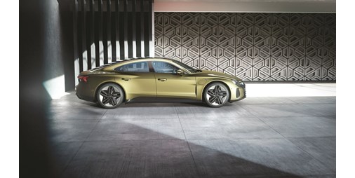 أودي e-tron GT الكهربائية الجديدة تصل عند 