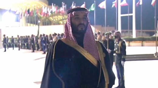 الأمير محمد بن سلمان يستقبل الوفود المشاركة في القمة الخليجية 