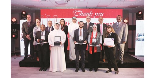 الخليج تحتفل بموظفيها في حفل الإدارة السنوي 