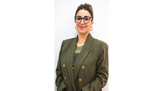 عقود الدراسات المصرفية مع كامبريدج 