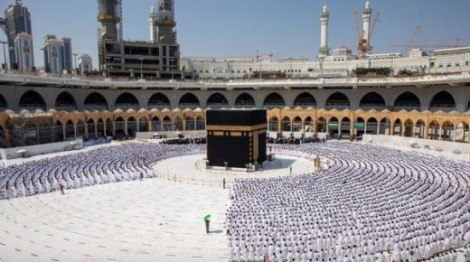 هكذا تمت دعوة 36 مليون حاج ومصلي إلى المسجد الحرام 