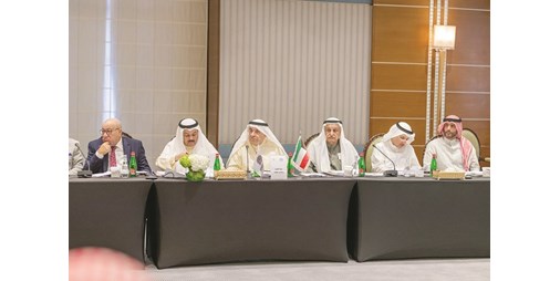 وترأس الصقر الوفد الكويتي في اجتماع مجلس الغرف 