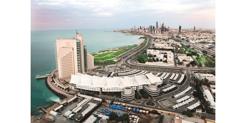 يدعو داخل مؤسسة البترول لتقويض العلاقة بينهما 