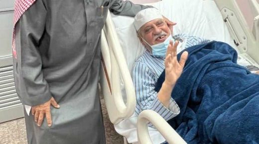 الزياني على فراش مرضه .. وحملات الدعاء تكتسح مواقع التواصل 