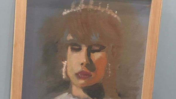 صور فنية رائعة .. امرأة سعودية كفيفة تكشف: هكذا أرسم الشخصيات 