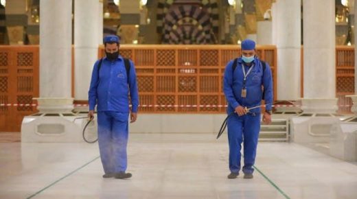 أرضيات المسجد النبوي ... من الرمل والحصى إلى أجود أنواع الرخام 