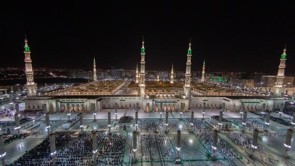 اضاءة المسجد النبوي .. من سعف النخيل لافضل انواع الانارة 