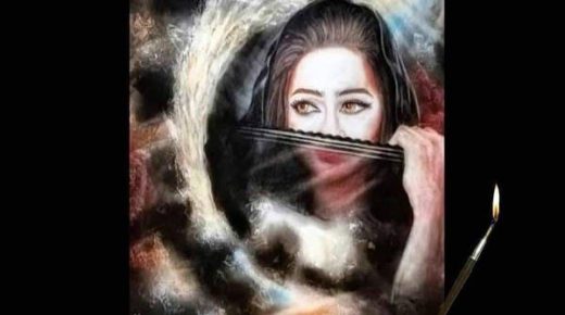 بالصور .. فنان سعودي يرسم لوحاته بالدخان ونور اللهب 