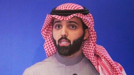 بعد تغريدات مسيئة لأحد الوافدين .. الموارد البشرية السعودية توضح 