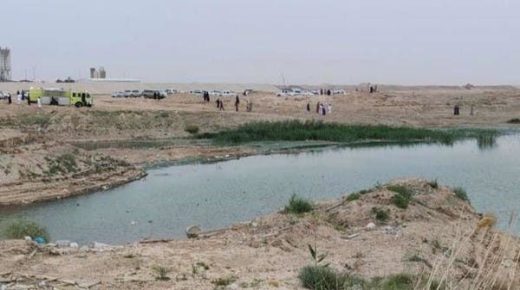 السعودية .. مشهد مهيب لتوديع جثث 3 أطفال غرقوا في السيول. 