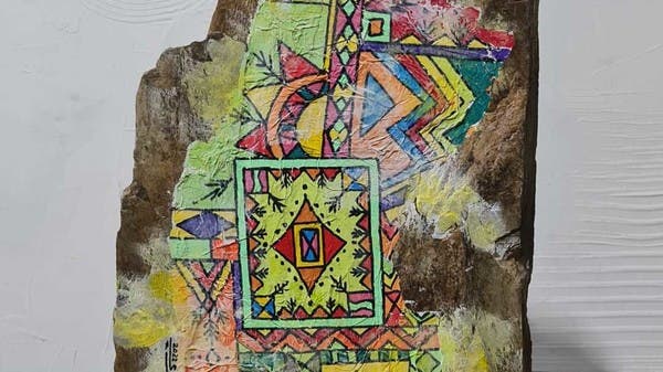 فنان سعودي يحول قطه إلى منحوتات فنية 