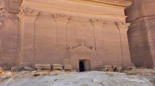 ما لا تعرفه عن اثار منطقة الحجر بالعلا .. مدافن ونقوش 
