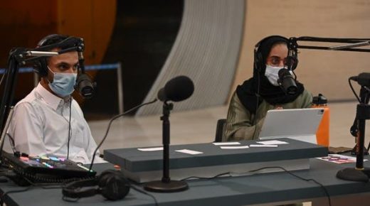 يشهد بودكاست "بايكون" في "إثراء" رد فعل حول السرعة 