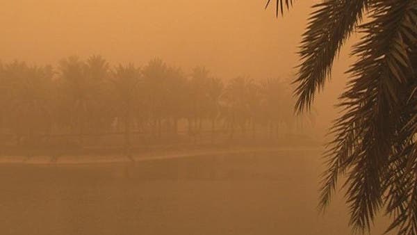 عاصفة رملية تضرب المنطقة الشرقية وتصل للرياض