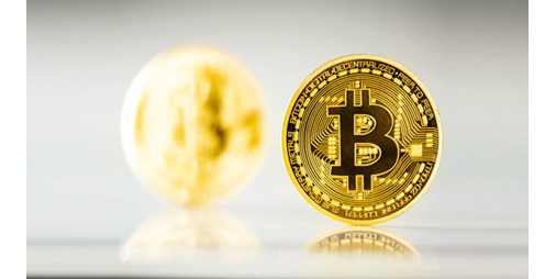 يرتفع البيتكوين بعد تسجيل أسوأ أداء شهري 
