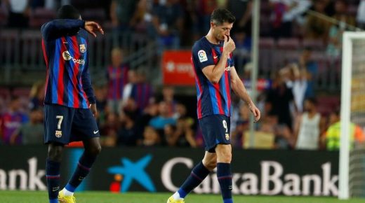 أصيب مشجعو برشلونة بخيبة أمل بعد التعادل السلبي لفريقهم أمام رايو فاليكانو 