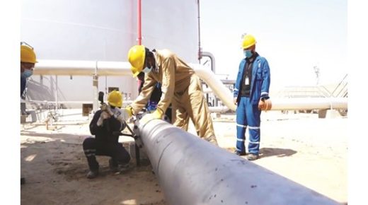 نفط الكويت يكمل خط أنابيب لتصدير الغاز في ديسمبر 
