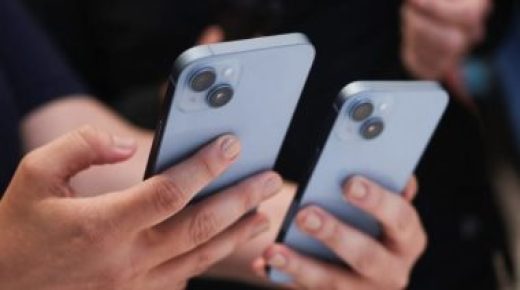 حواء ، ابنة ستيف جوبز ، تسخر من iPhone 14 على Instagram 