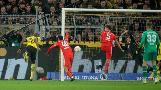 دورتموند يخطف تعادلاً قاتلاً في كلاسيكو ألمانيا