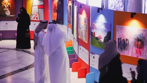 مزاد على لوحات رسمها مصابون بالتوحد يجمع 6.5 مليون ريال