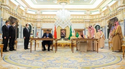 الملك سلمان ورئيس الصين يوقعان اتفاقية الشراكة الاستراتيجية الشاملة 