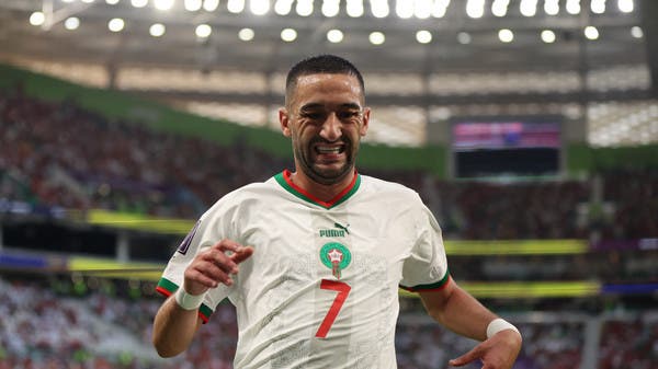 الركراكي يدافع عن زياش: سيموت من أجلك إذا منحته الحب