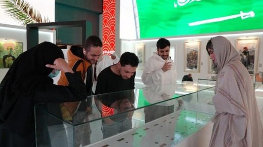 طولها 13 متراً.. مكتبة الملك عبدالعزيز تعرض مخطوطة طريق الحرير