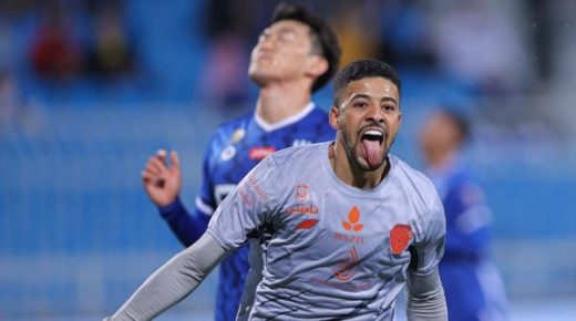 الفيحاء يهزم الهلال ويتأهل لنهائي كأس السوبر