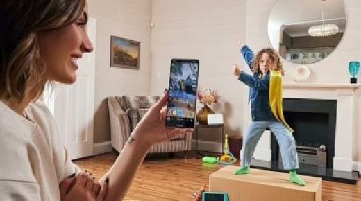 تطوير خدعة واقع معزز على الهاتف تمنحك أبطال 3D وسفن فضاء فى منزلك