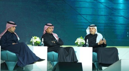 طرح 22 فرصة استثمارية أبرزها تجهيز 4 مطارات إقليمية