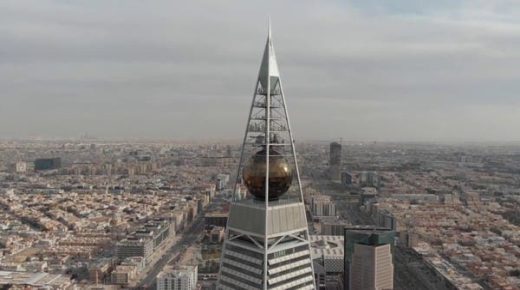 كيف تخطط السعودية لتعزيز تواجدها في أسواق الدين العالمية؟