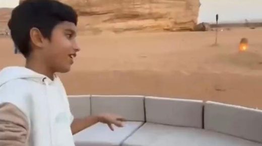 فيديو لطفل في العلا.. يخطف قلوب السعوديين