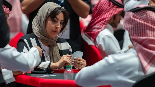 أجواء من الحماس في انطلاقة مسابقة “البلوت” بالرياض