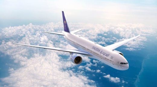 الخطوط السعودية تبرم اتفاق شراء 49 طائرة “بوينغ” دريملاينر B787