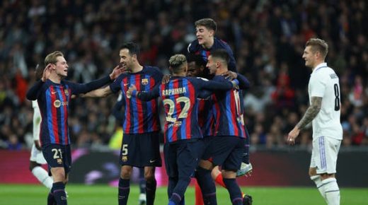 برشلونة يهزم ريال مدريد بـ”نيران صديقة”