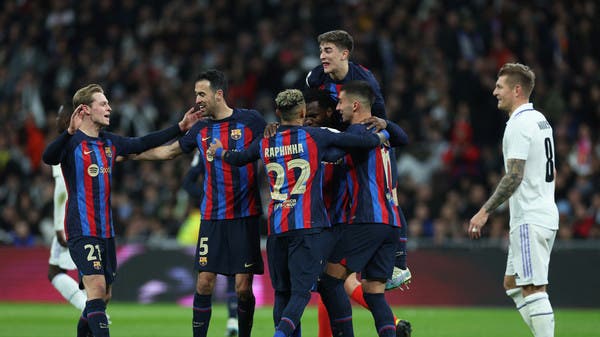 برشلونة يهزم ريال مدريد بـ”نيران صديقة”