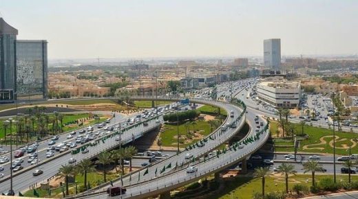 “موديز” ترفع نظرتها المستقبلية لتصنيف 6 جهات سعودية بينها “أرامكو” و”PIF”