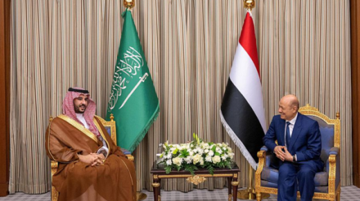 العليمي يبحث مع خالد بن سلمان جهود التوصل لحل سياسي شامل باليمن