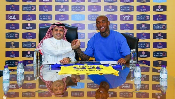 النصر يمدد عقد نجمه البرازيلي تاليسكا حتى 2026