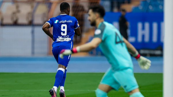 ثنائية إيغالو تمنح الهلال نقاط النصر.. وتبعده عن “الصدارة”